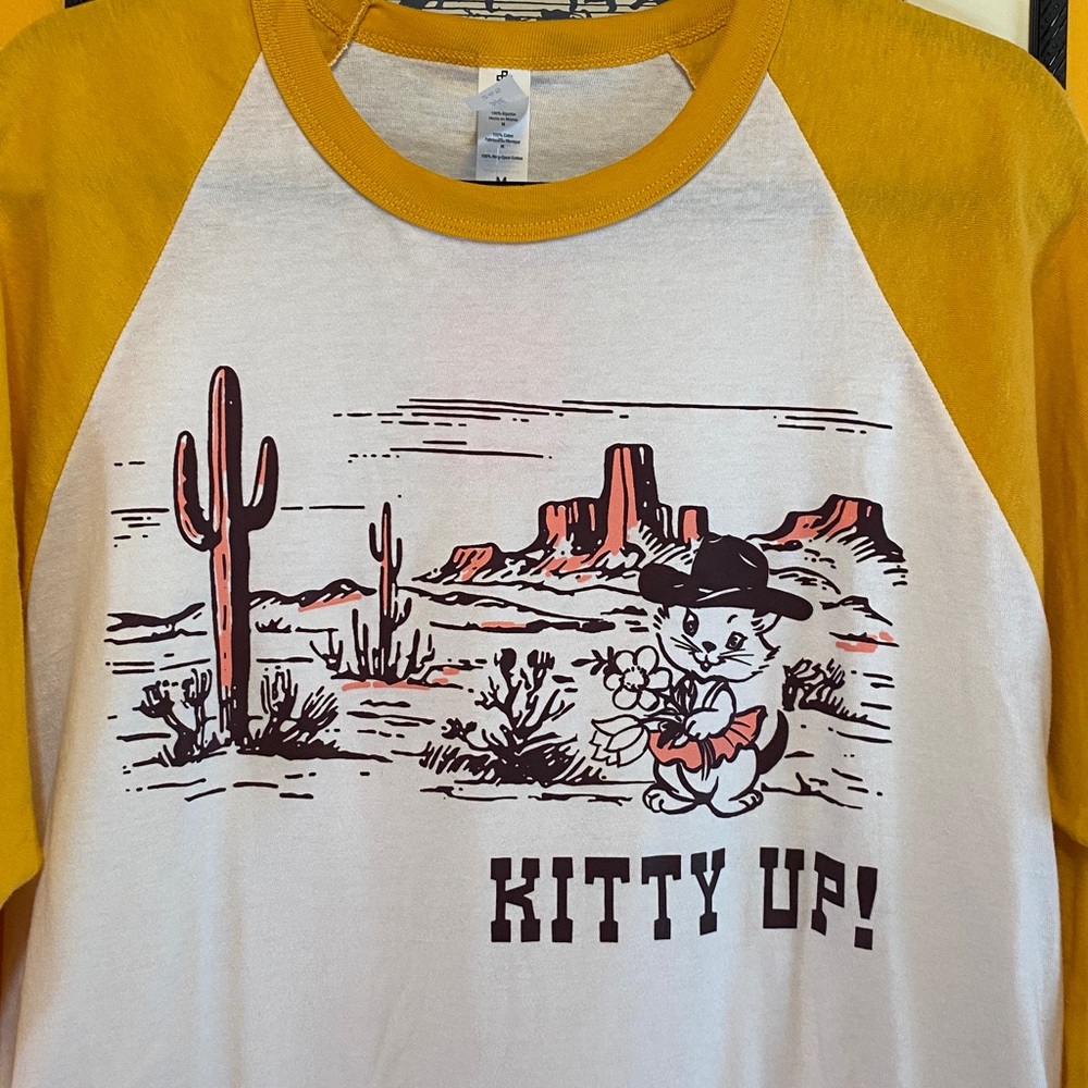 The Coin Laundry Kitty Up tee
